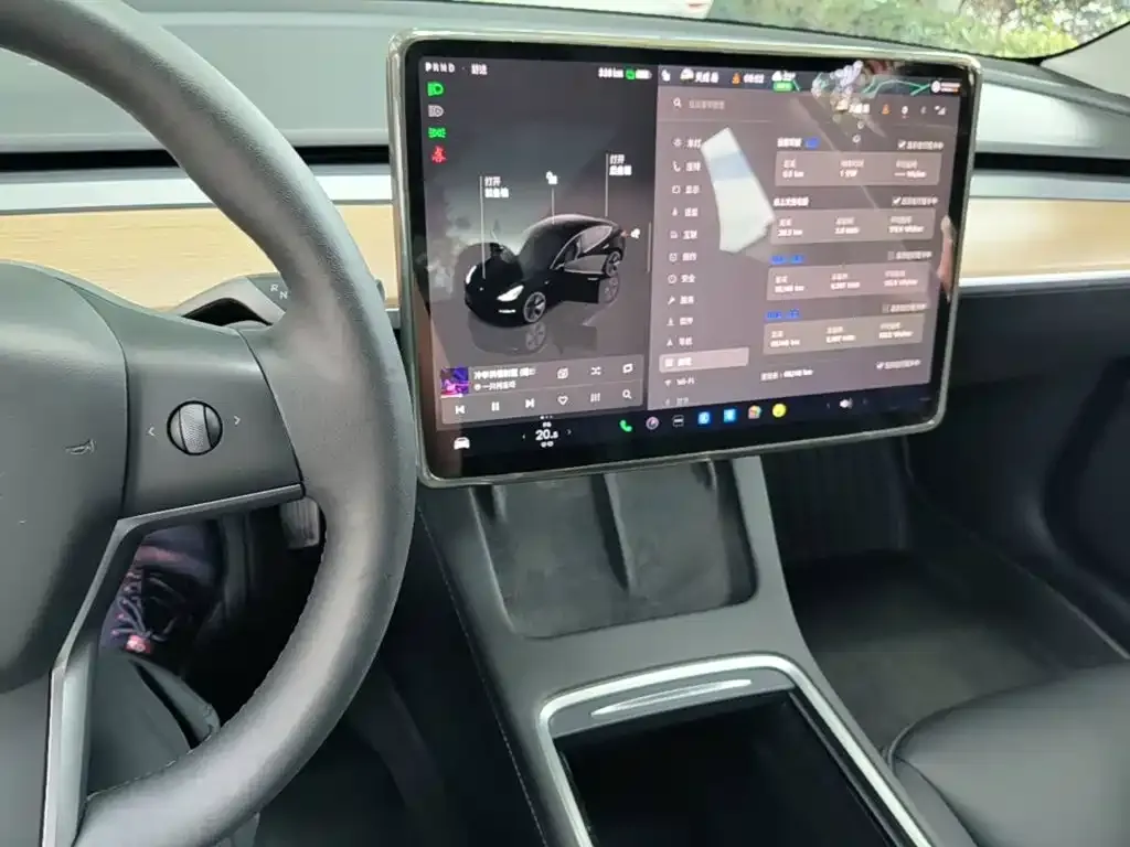 Tesla Model 3 — фото 3