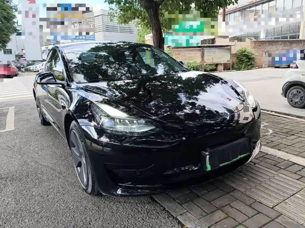 Tesla Model 3 — фото 8