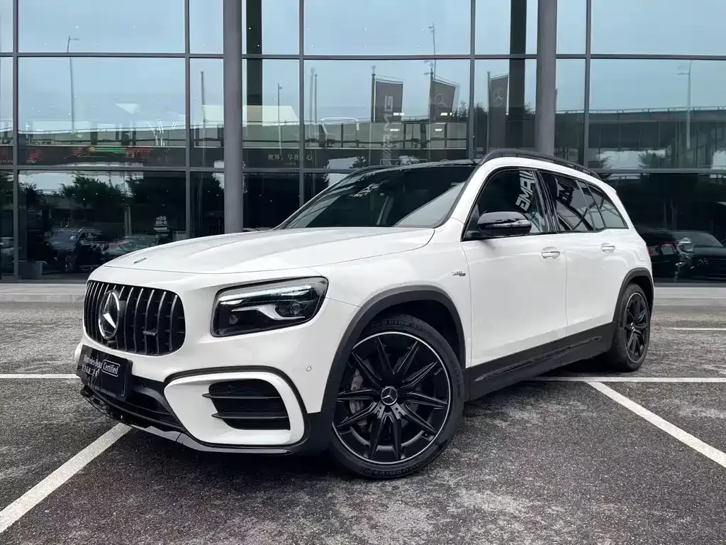 Mercedes-Benz GLB AMG — фото 1