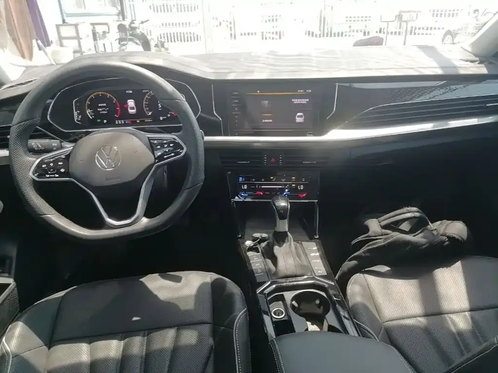 Volkswagen Passat — фото 4