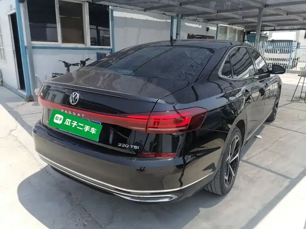 Volkswagen Passat — фото 7