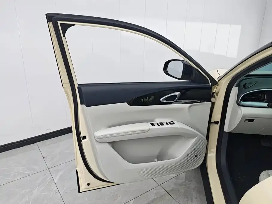 Geely Starburst — фото 8