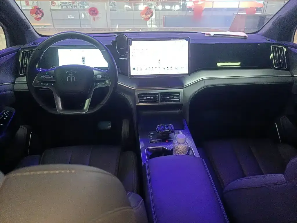 BYD L DM-i — фото 6