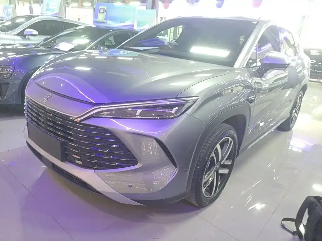 BYD L DM-i — фото 3