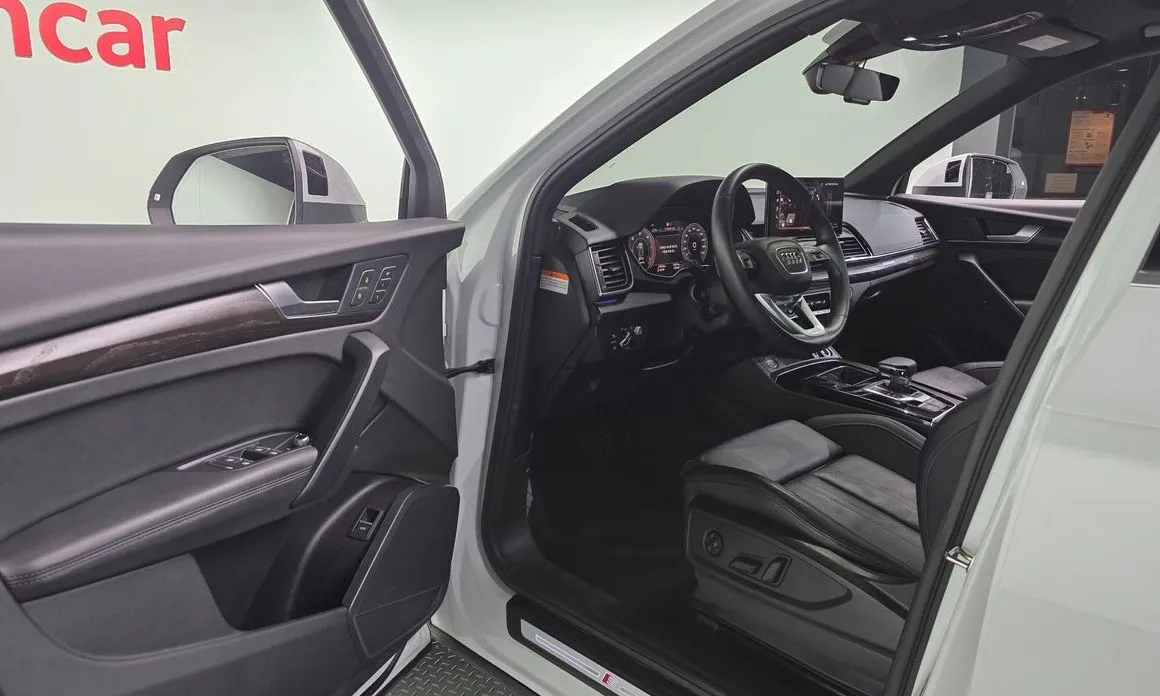 Audi Q5 2023 из KR, фото 6