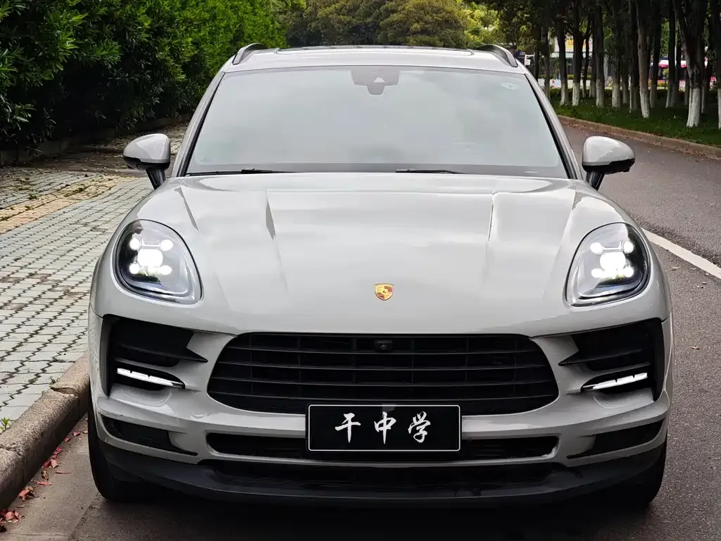 Porsche Macan — фото 10
