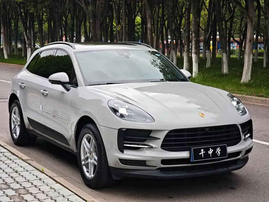 Porsche Macan — фото 7