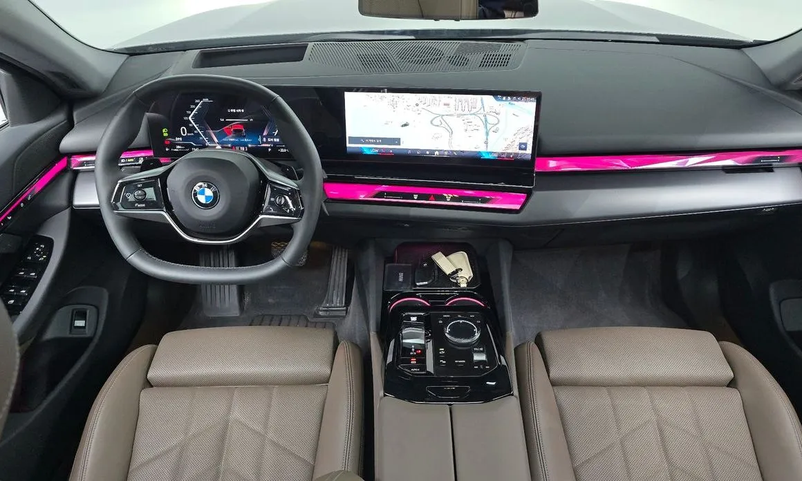 BMW 5-Series 2025 из KR, фото 9