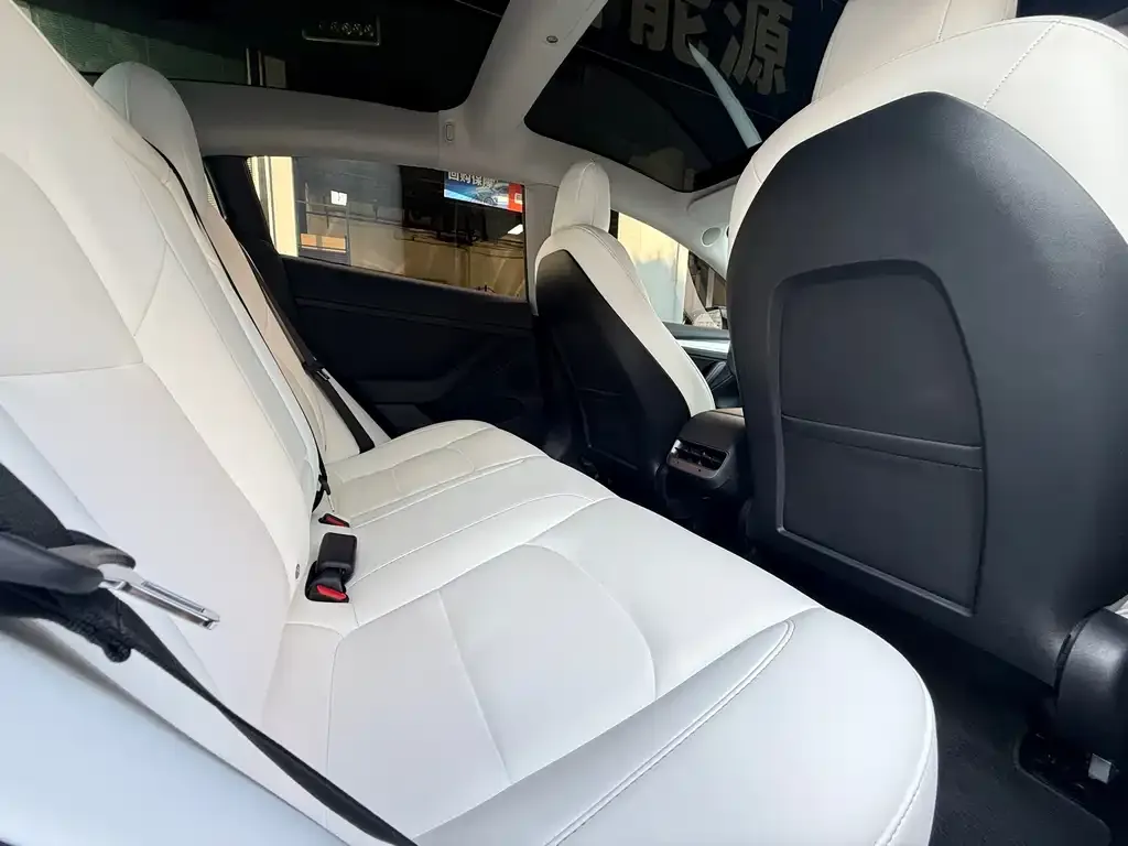 Tesla Model 3 — фото 6