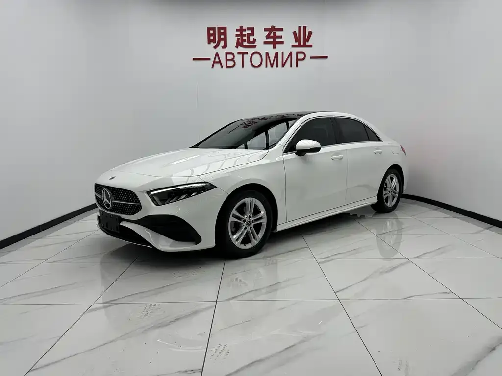 Mercedes-Benz A-Class — фото 1