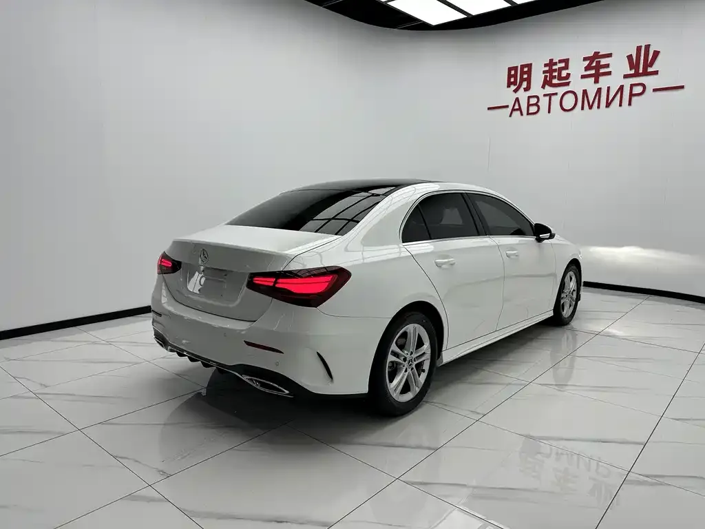 Mercedes-Benz A-Class — фото 10