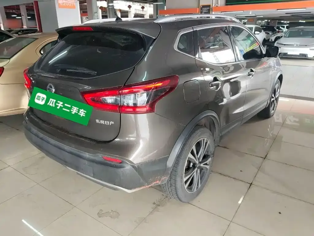 Nissan Qashqai — фото 6
