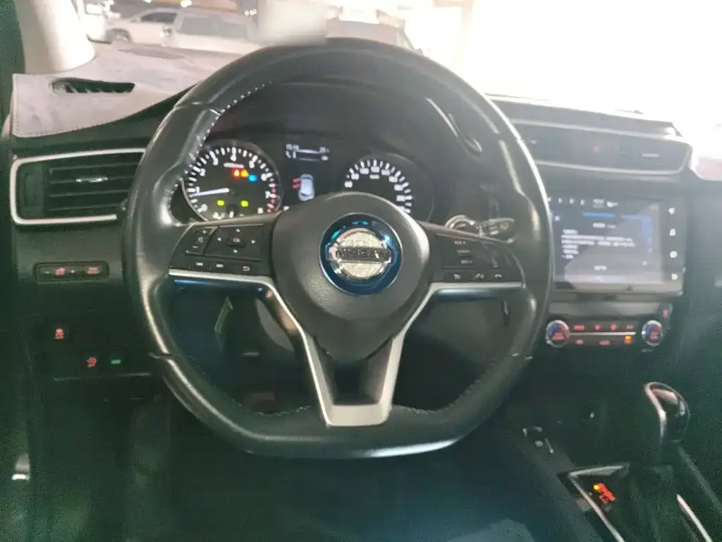 Nissan Qashqai — фото 2