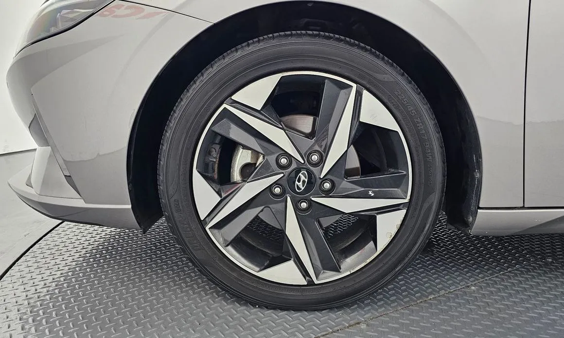 Hyundai AVANTE — фото 10