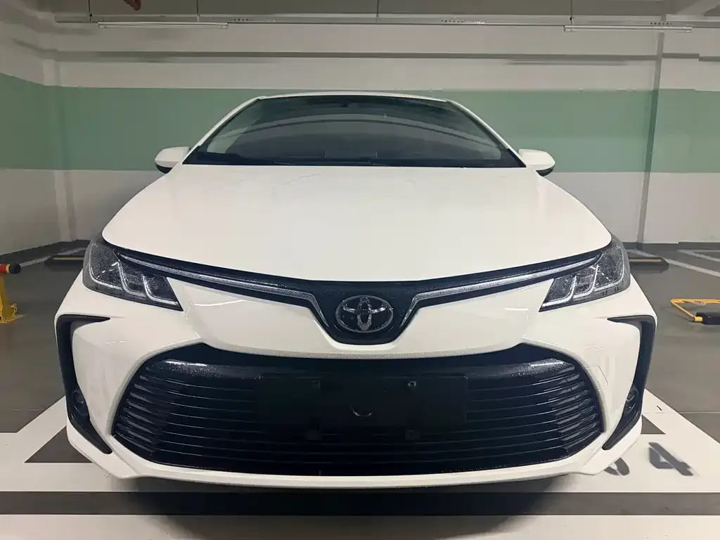 Toyota Corolla — фото 2