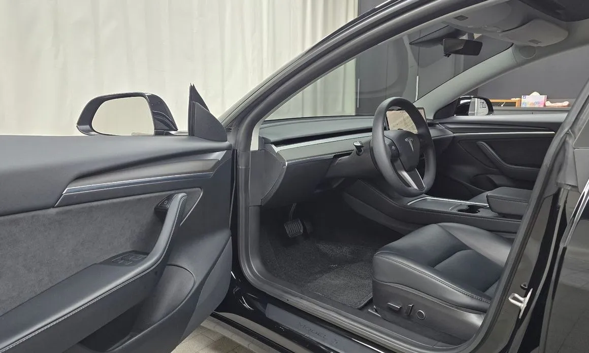 Tesla Model 3 — фото 2