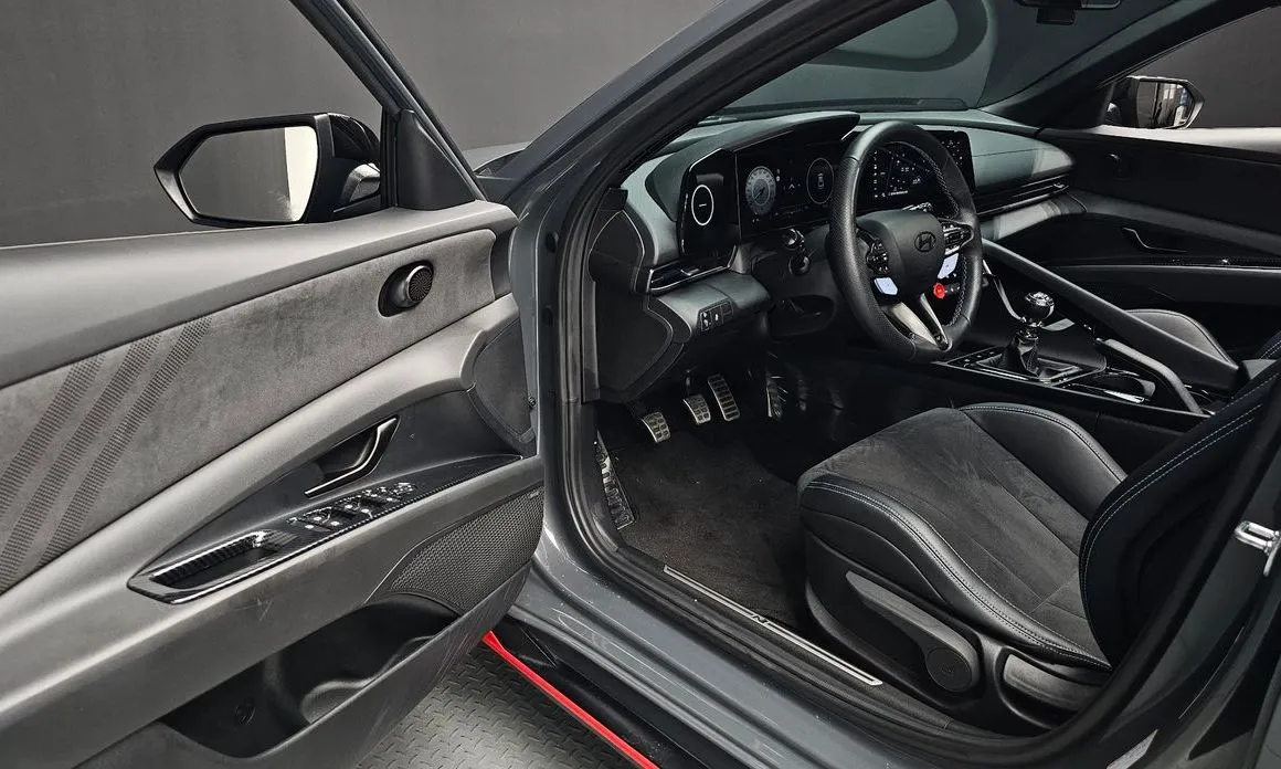 Hyundai AVANTE — фото 2