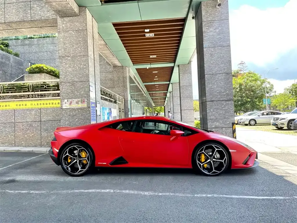 Lamborghini Huracan — фото 6
