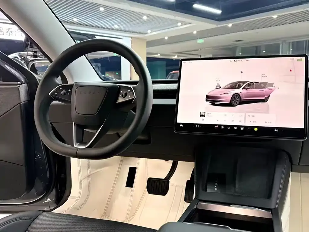 Tesla Model 3 — фото 6