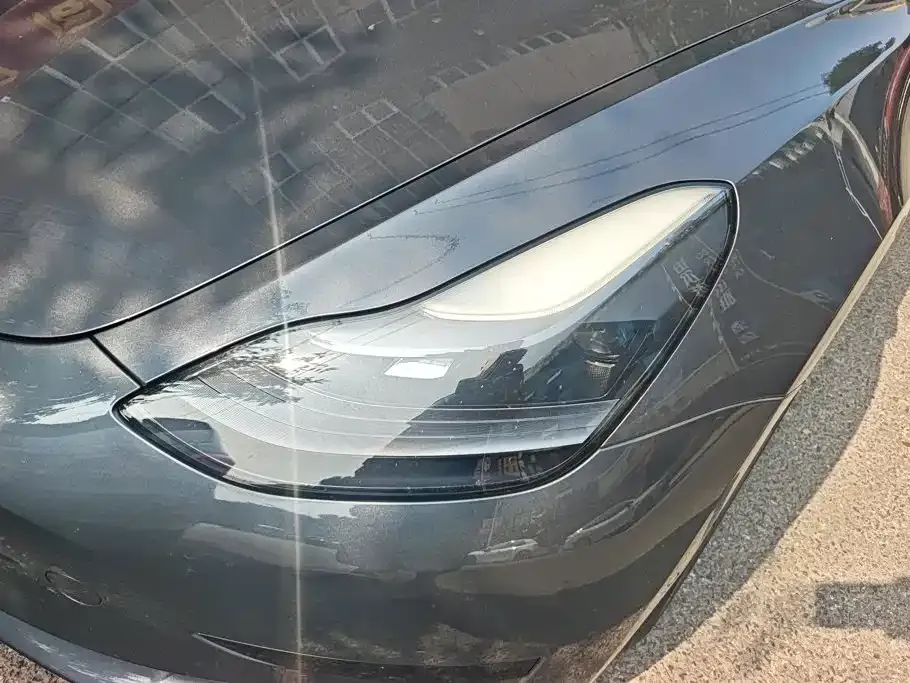 Tesla Model 3 — фото 7