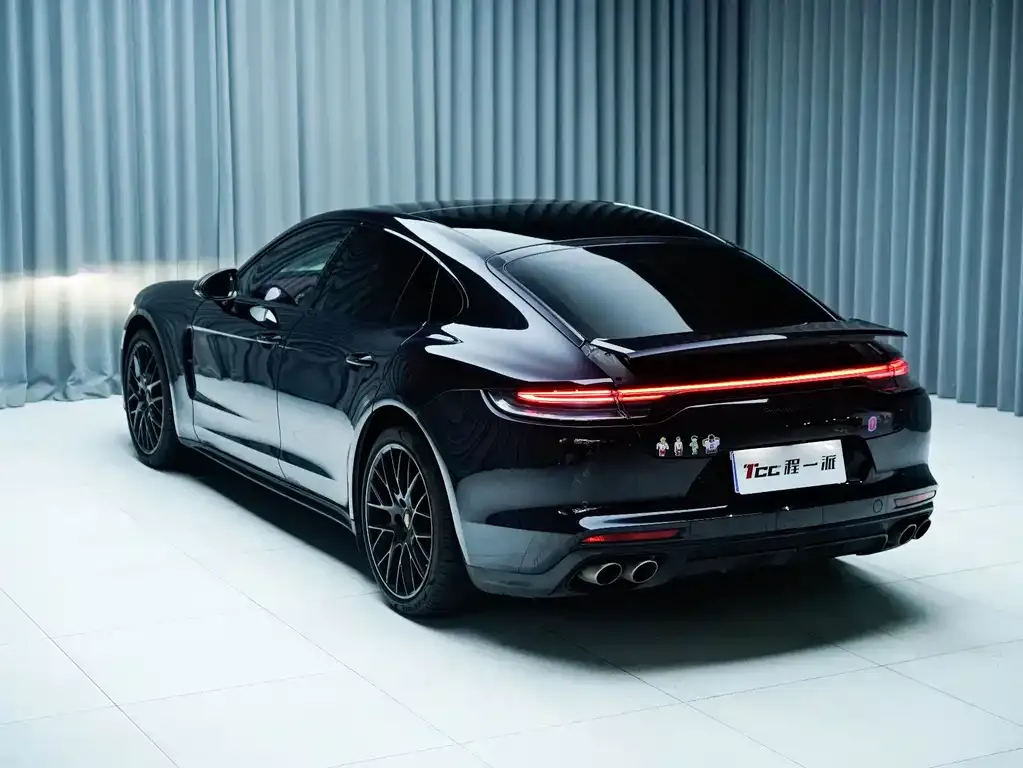 Porsche Panamera — фото 6