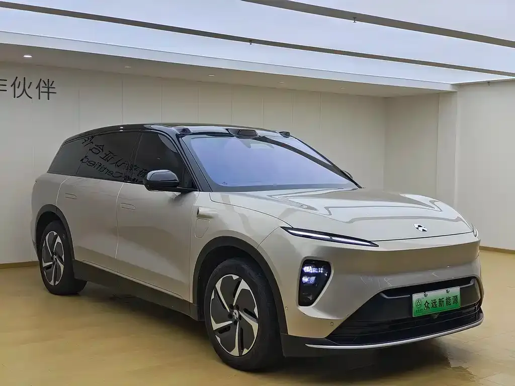NIO ES8 — фото 8