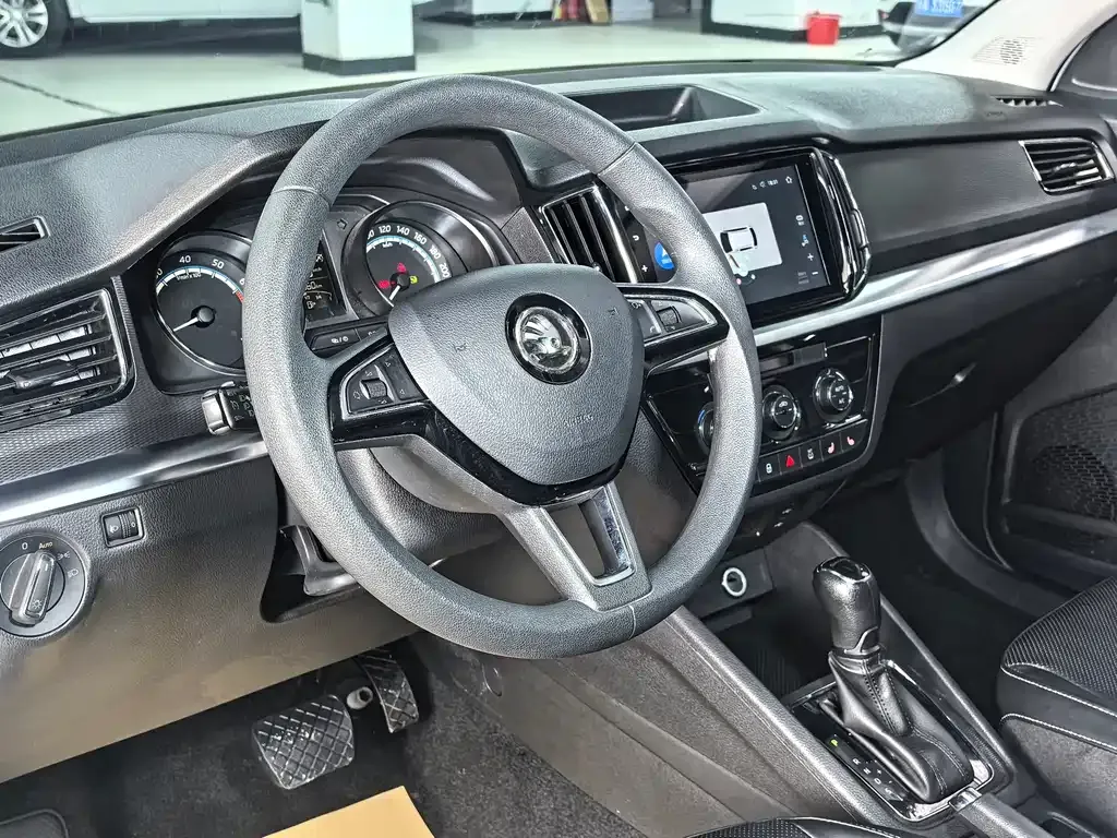 Skoda Kamiq — фото 10