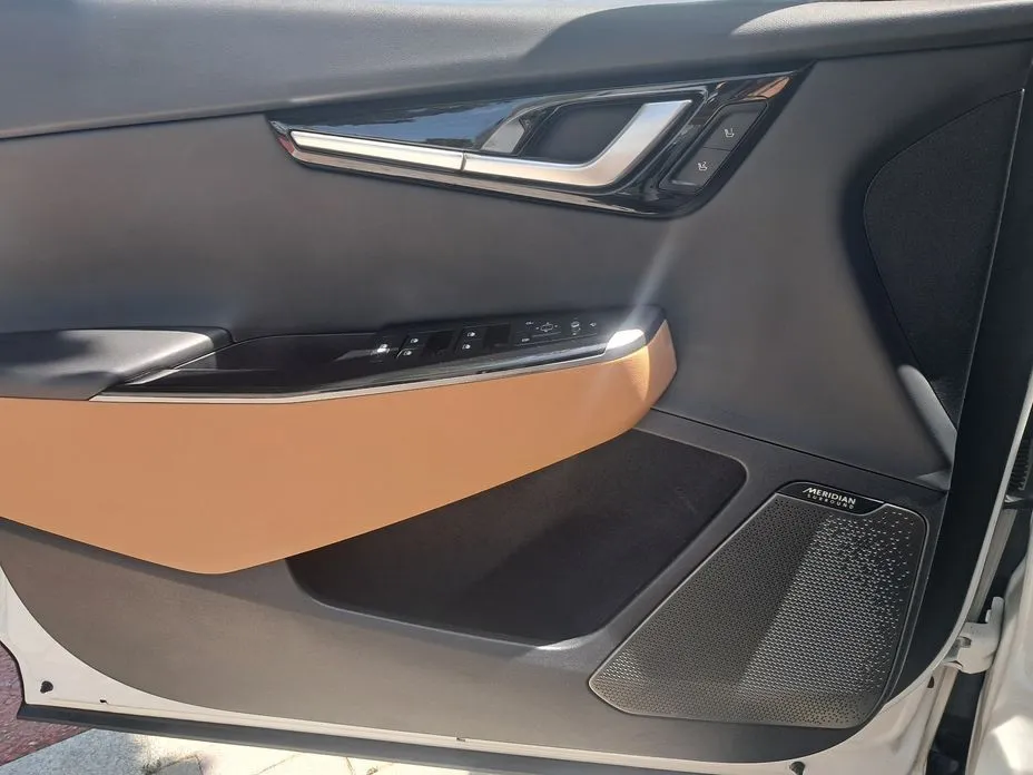 Kia EV6 — фото 9