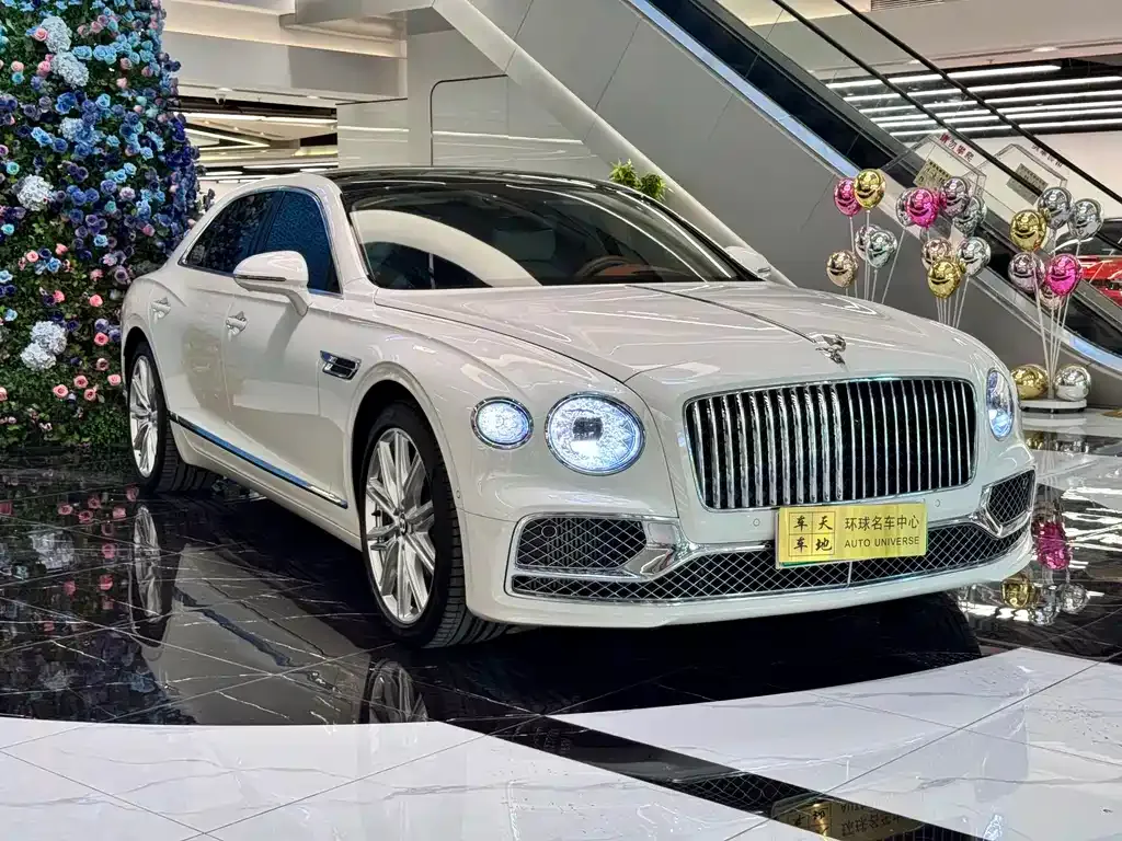 Bentley Flying Spur PHEV — фото 8