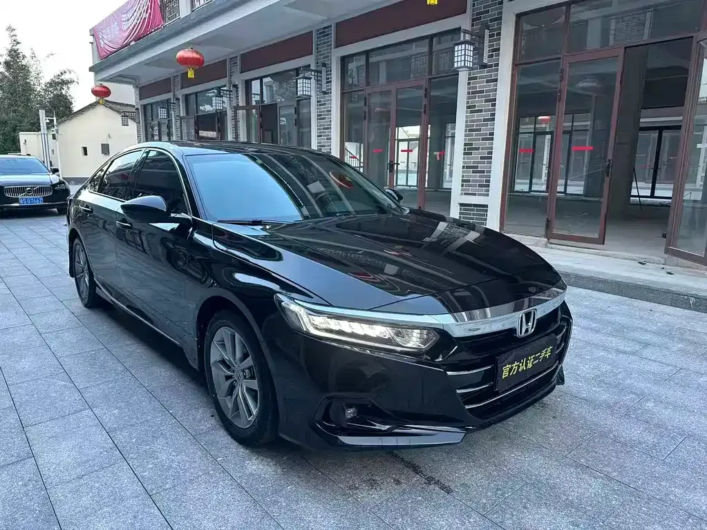 Honda Accord — фото 9