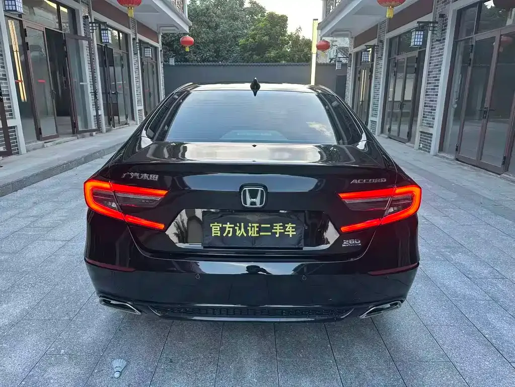 Honda Accord — фото 6