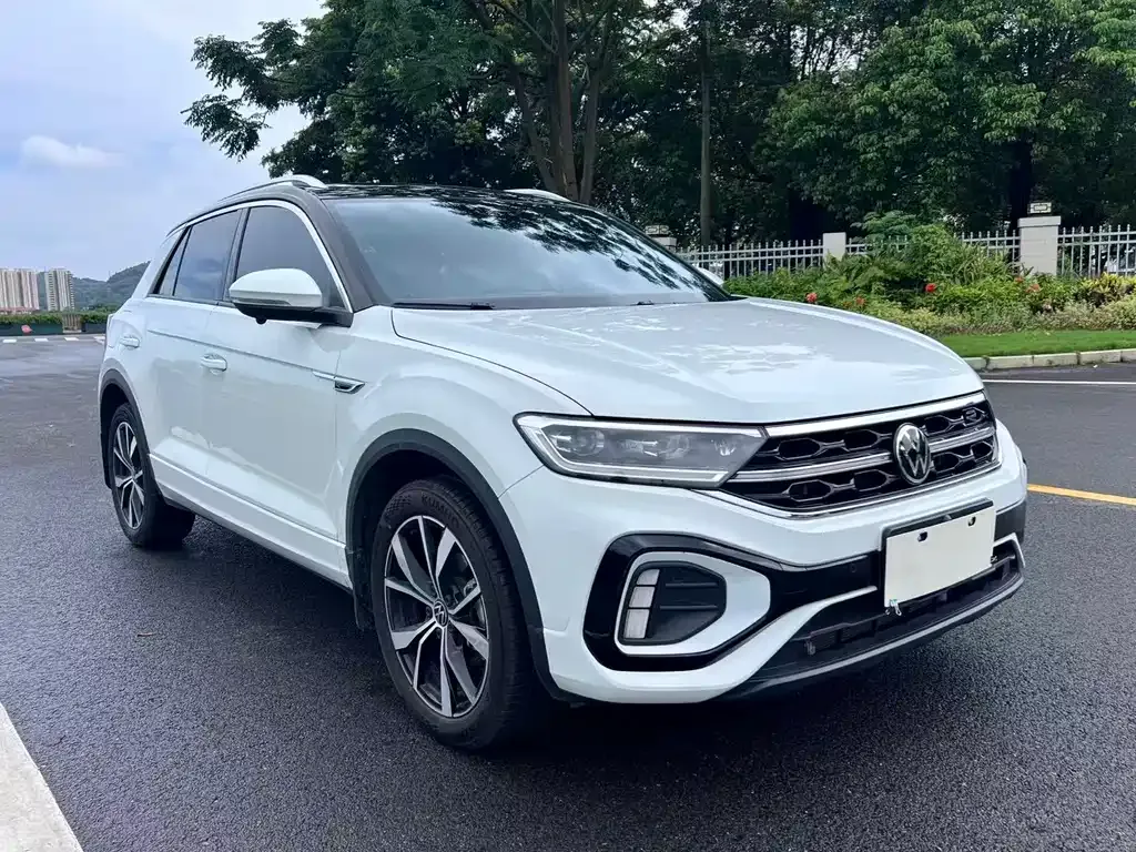 Volkswagen T-Roc — фото 10