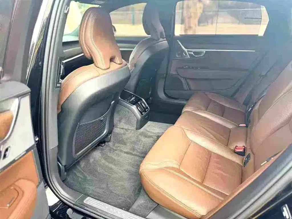 Volvo S90 — фото 6