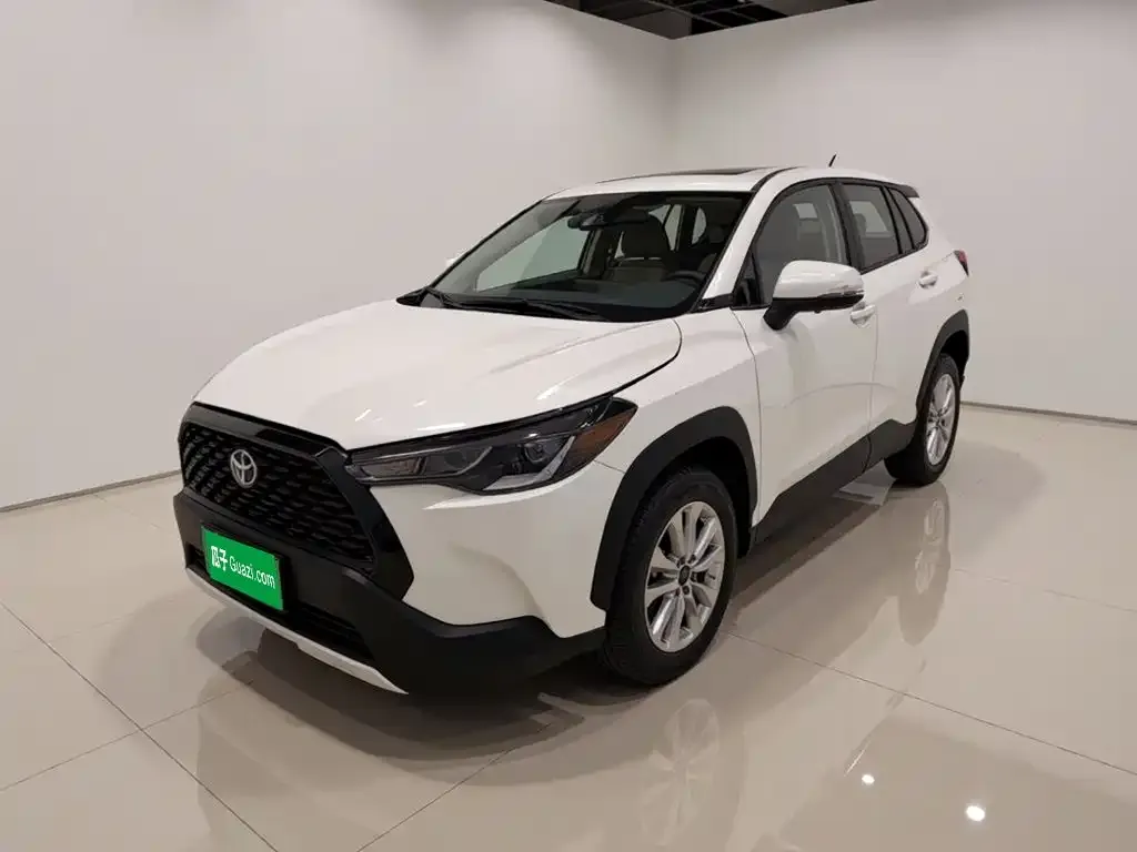 Toyota Corolla Cross — фото 1