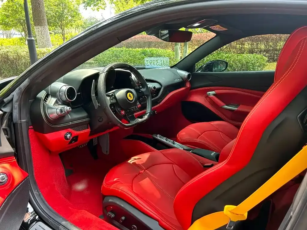 Ferrari F8 — фото 2