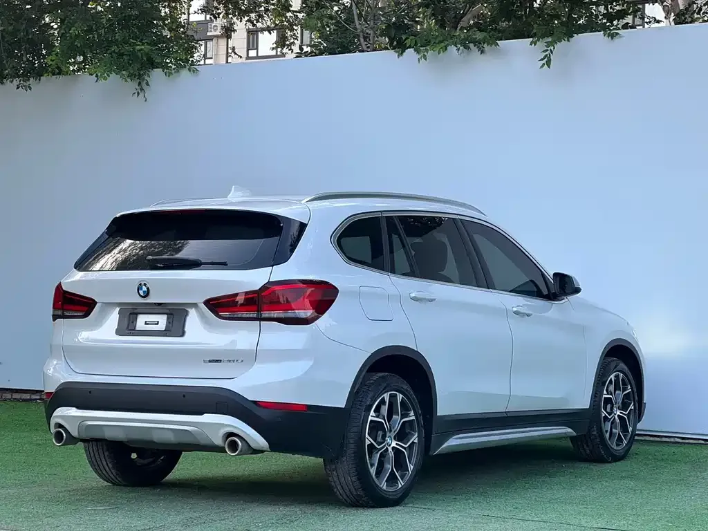 BMW X1 — фото 4