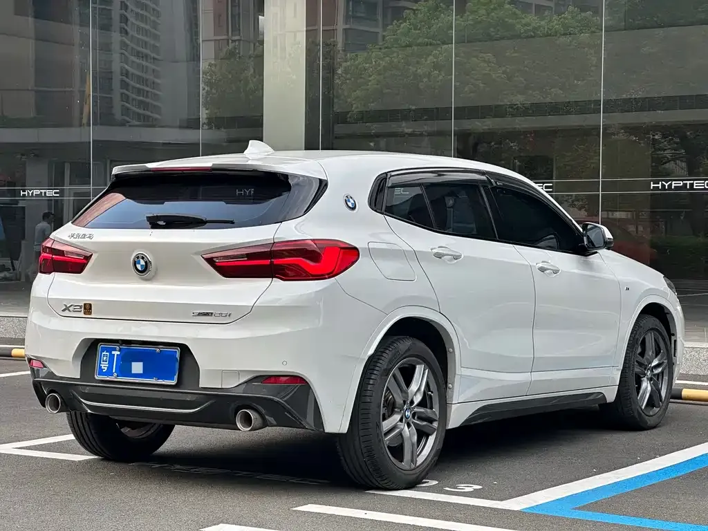 BMW X2 — фото 9