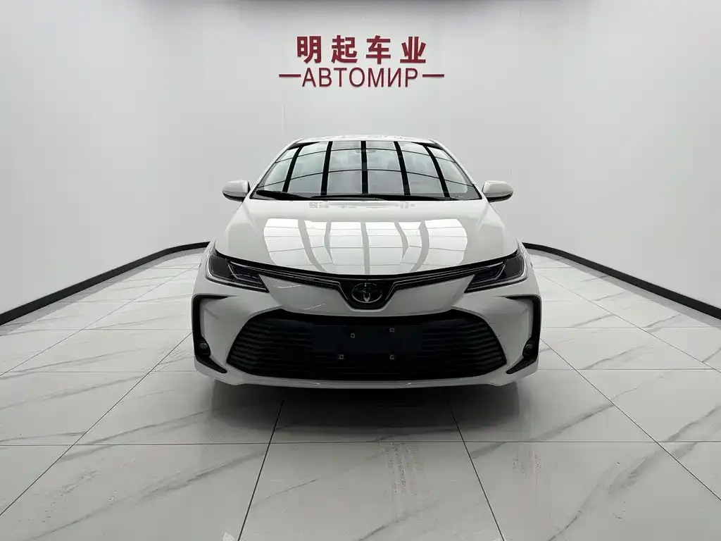 Toyota Corolla — фото 3