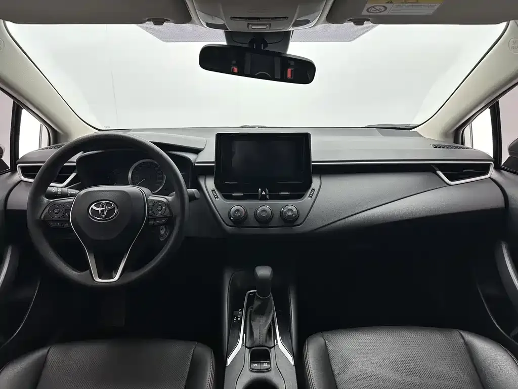 Toyota Corolla — фото 4