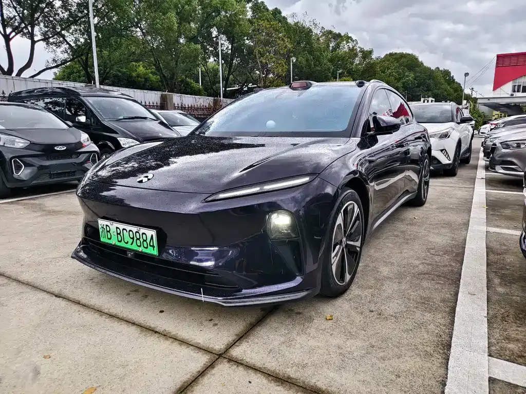 NIO ET5T
