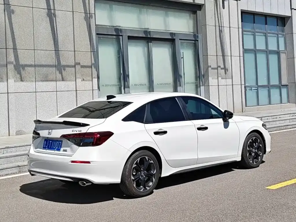 Honda Civic — фото 9