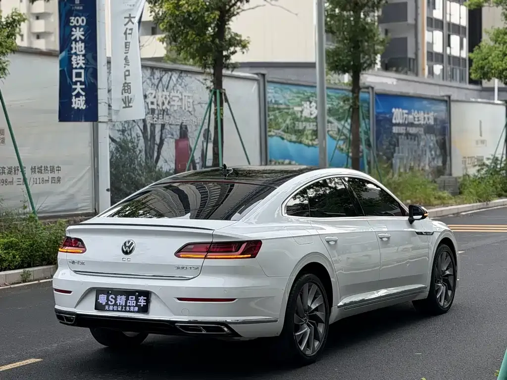 Volkswagen CC — фото 5