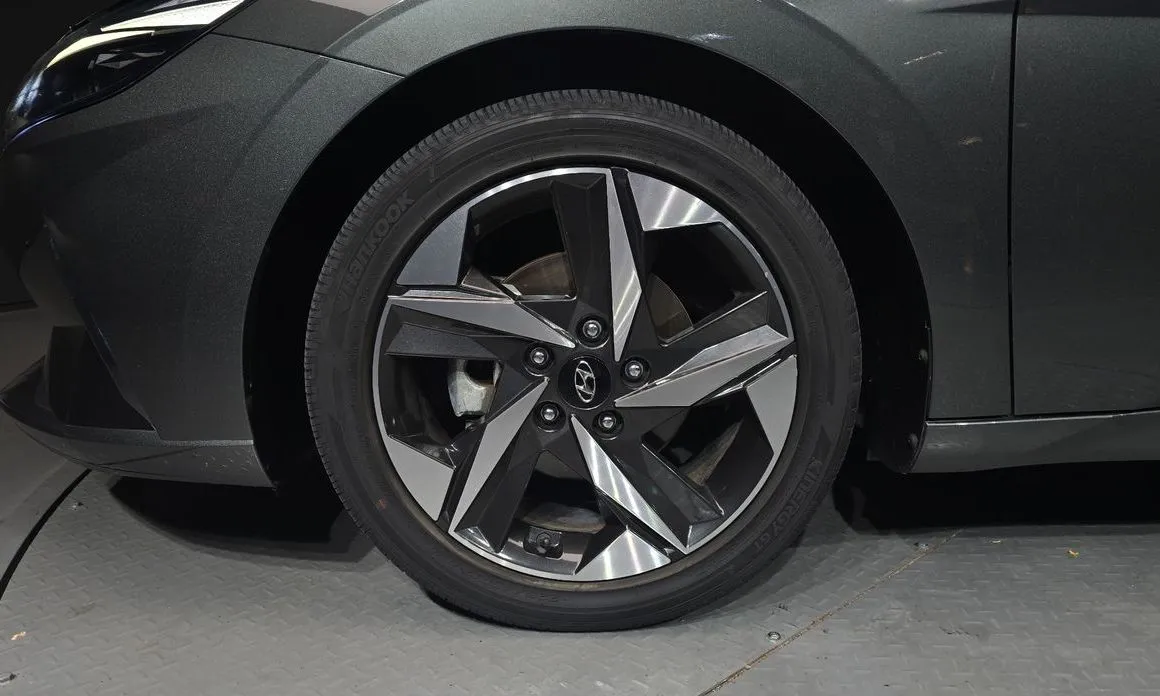 Hyundai AVANTE — фото 2