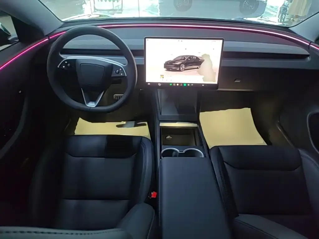 Tesla Model 3 — фото 2