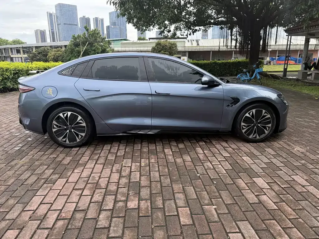 BYD Seal — фото 4