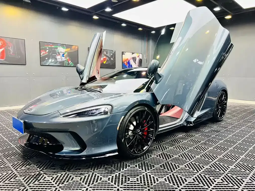 McLaren GT — фото 1