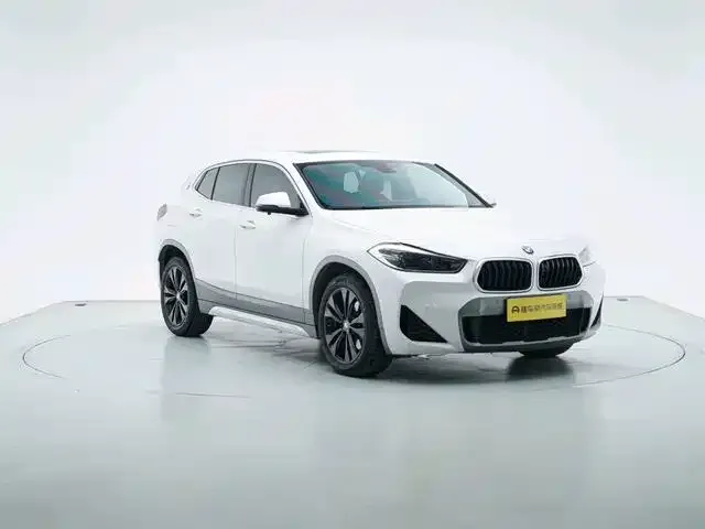 BMW X2 — фото 1