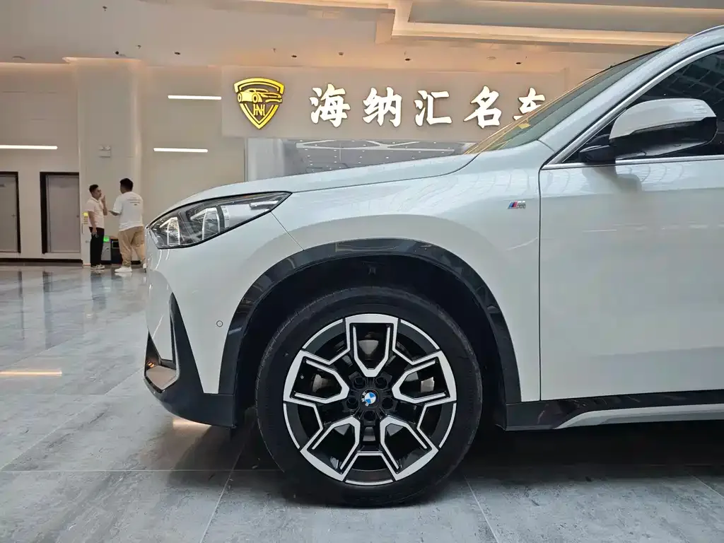 BMW X1 — фото 6