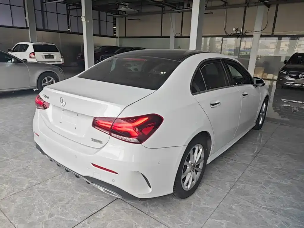 Mercedes-Benz A-Class — фото 10