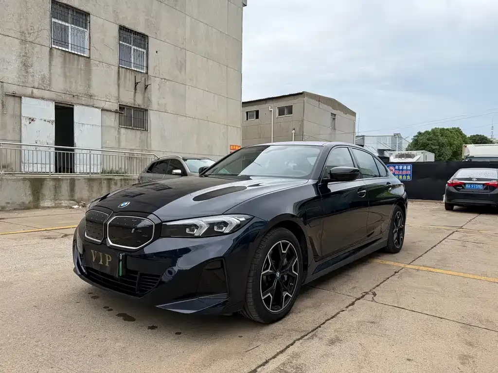 BMW i3 — фото 1